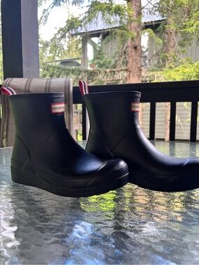 Womens Hunter Play Short Black Rain Boots - UK size 5 / US 7